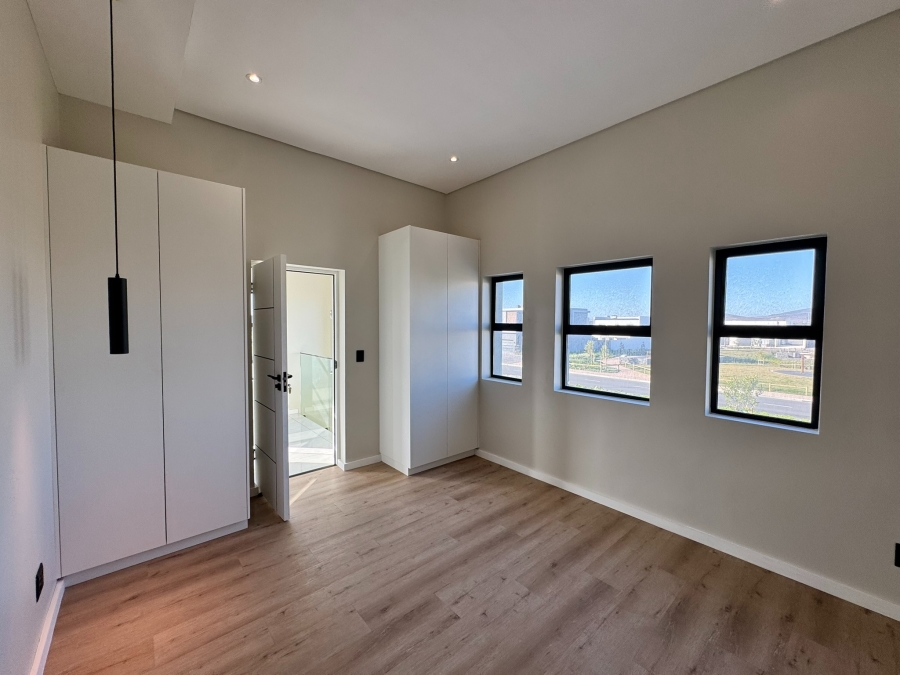 3 Bedroom Property for Sale in Sandown Western Cape